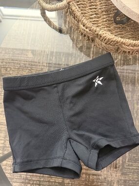 Rebel short YS